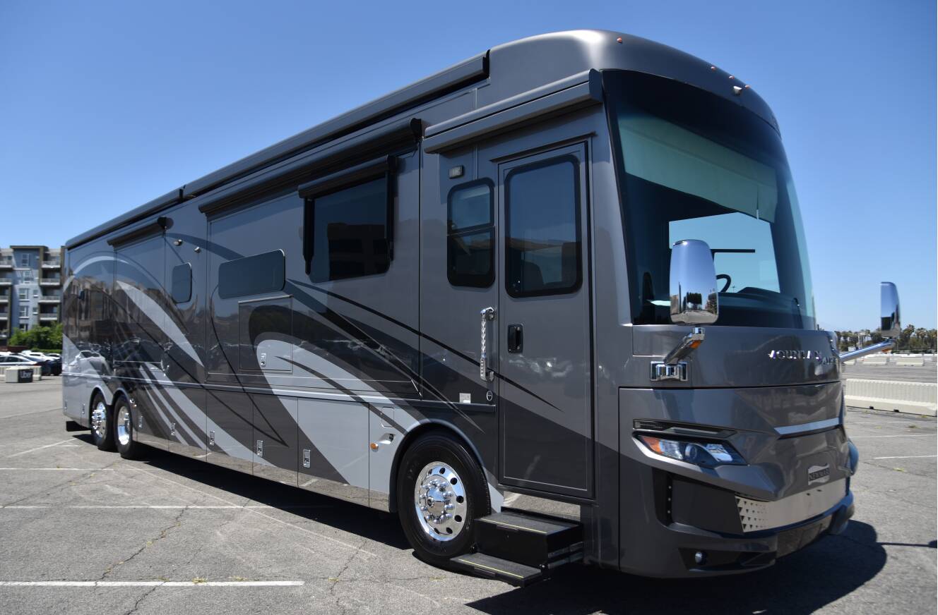 A photo of this 2020 Newmar MOUNTAIN AIRE 4543