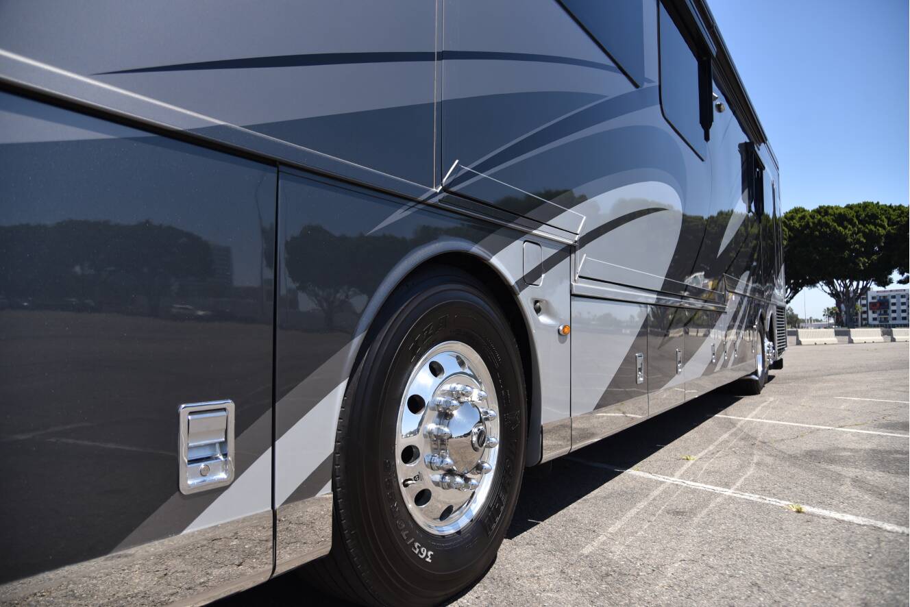 A photo of this 2020 Newmar MOUNTAIN AIRE 4543