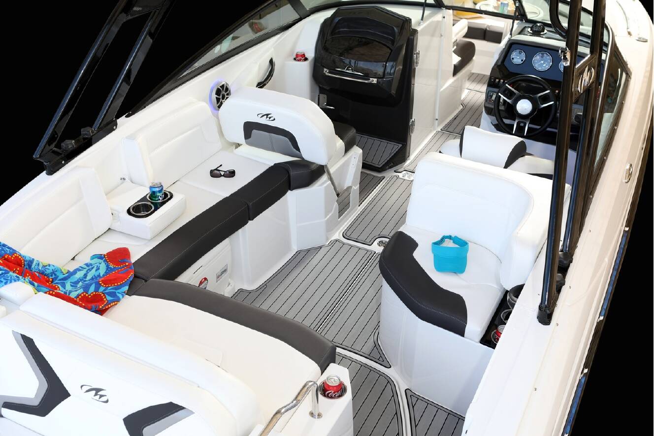 A photo of this 2026 Monterey M Series M6