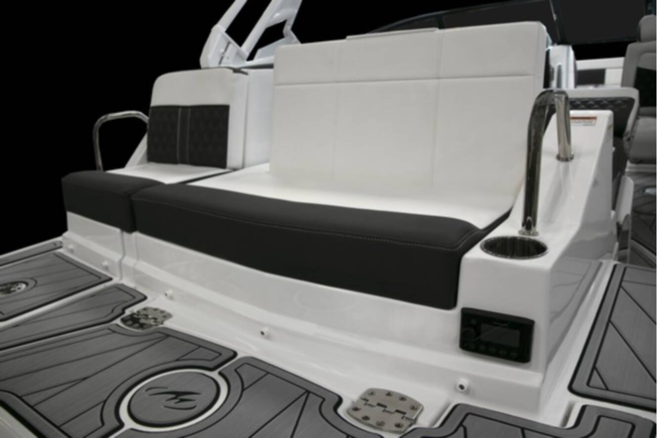A photo of this 2026 Monterey M Series (Outboard) M-45