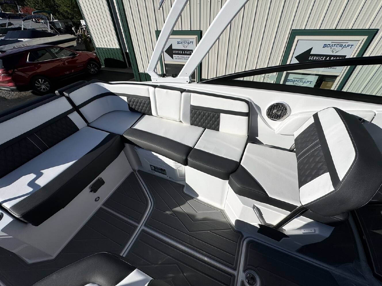 A photo of this 2026 Monterey M6 SERIES