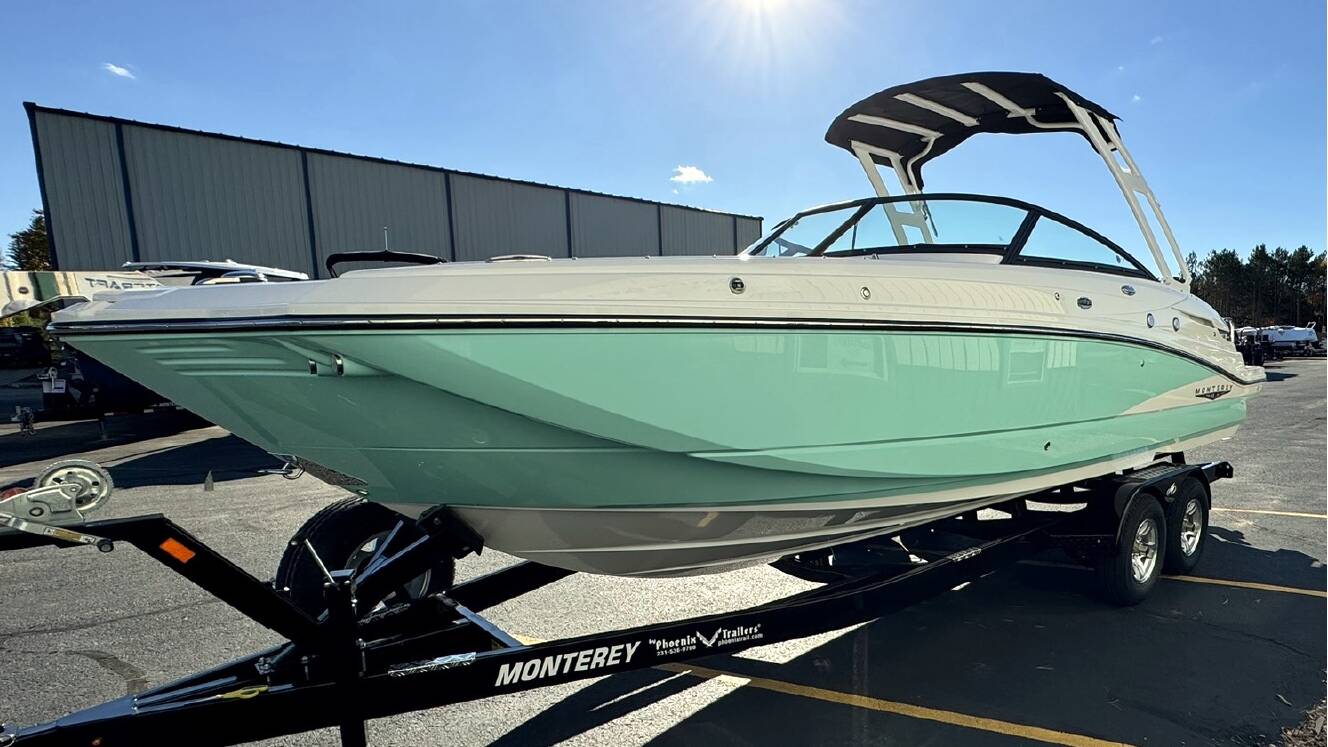 A photo of this 2026 Monterey M6 SERIES