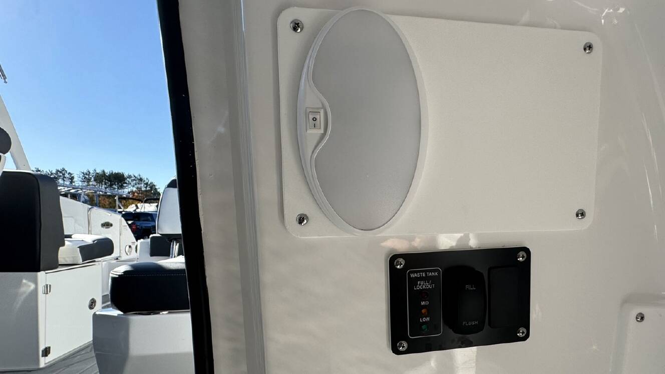 A photo of this 2026 Monterey M6 SERIES