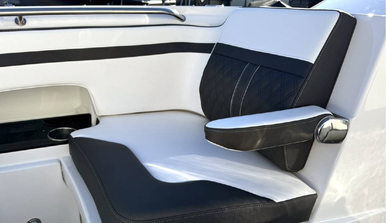 A photo of this 2026 Monterey M6 SERIES