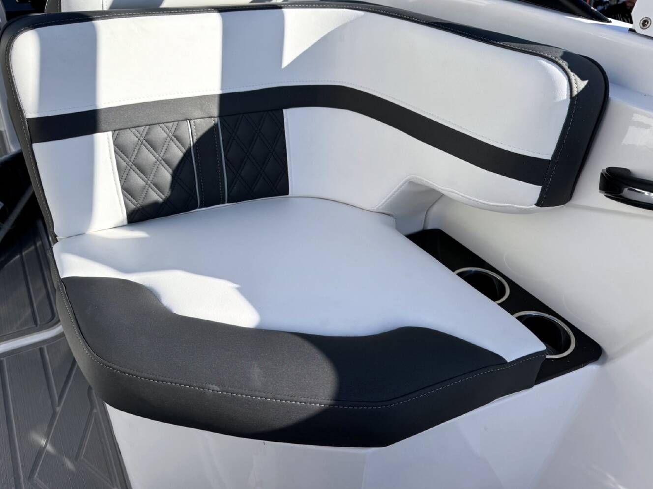 A photo of this 2026 Monterey M6 SERIES