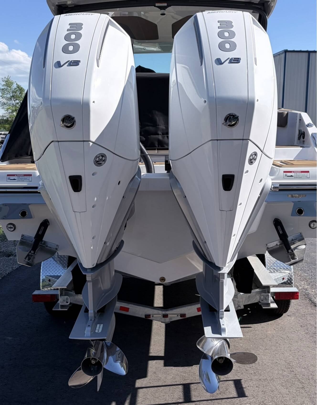 A photo of this 2026 Monterey ELITE 30 OB BOWRIDER