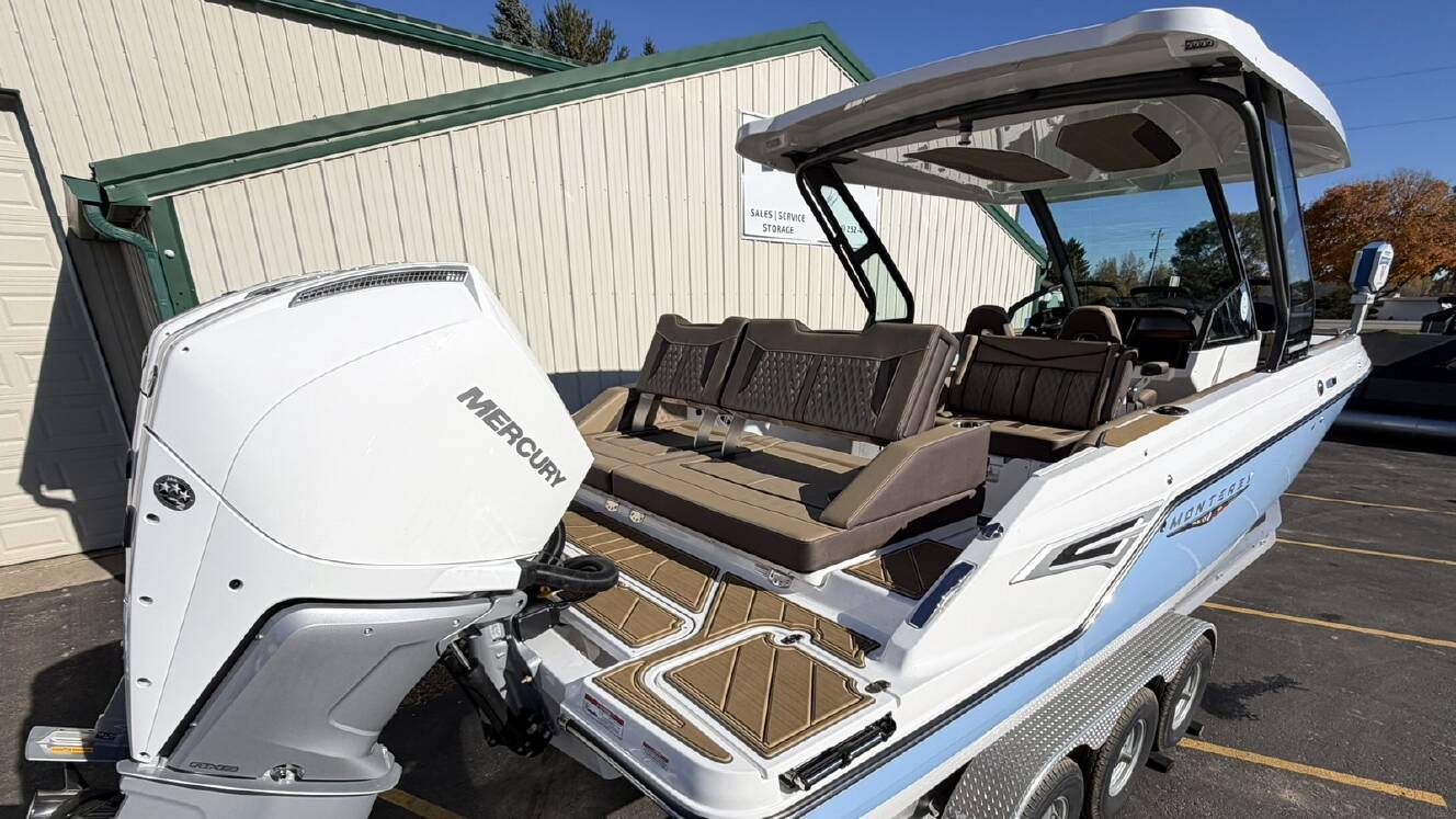 A photo of this 2026 Monterey ELITE 30 OB BOWRIDER