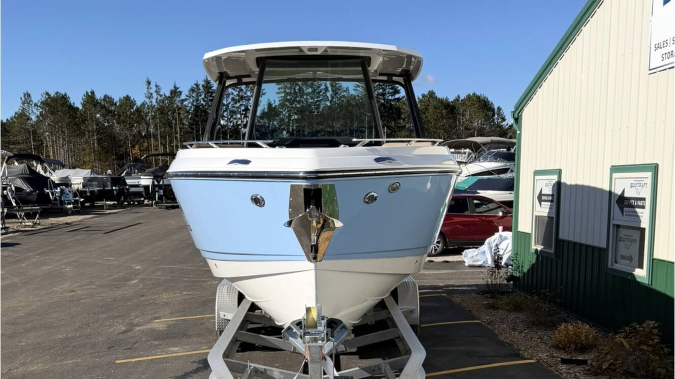 A photo of this 2026 Monterey ELITE 30 OB BOWRIDER