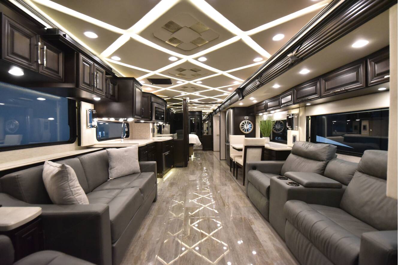 A photo of this 2020 Newmar MOUNTAIN AIRE 4543