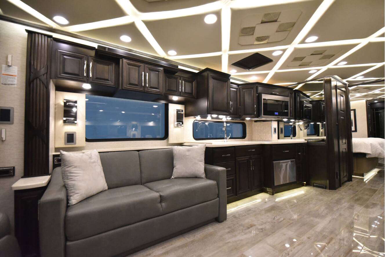 A photo of this 2020 Newmar MOUNTAIN AIRE 4543