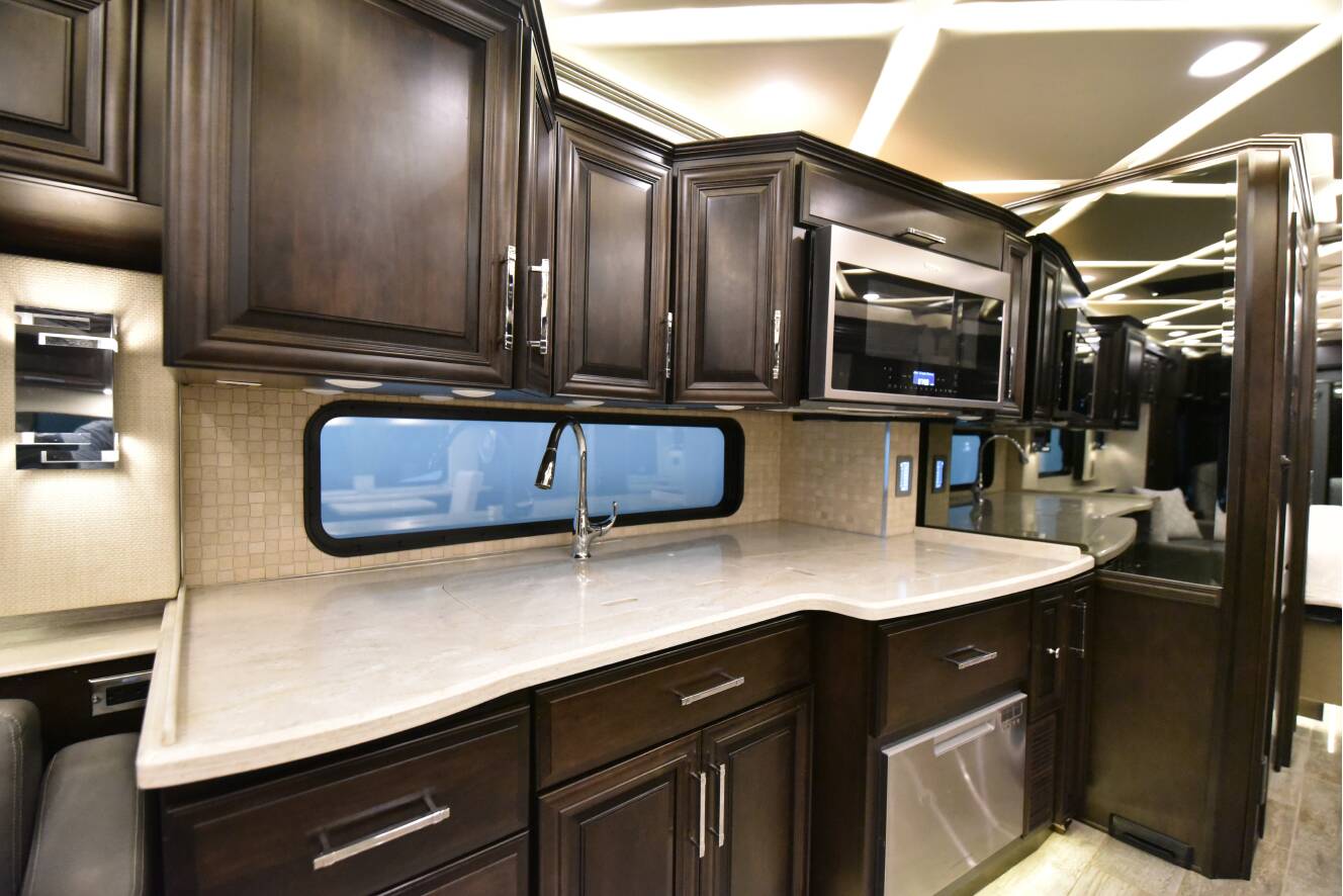 A photo of this 2020 Newmar MOUNTAIN AIRE 4543