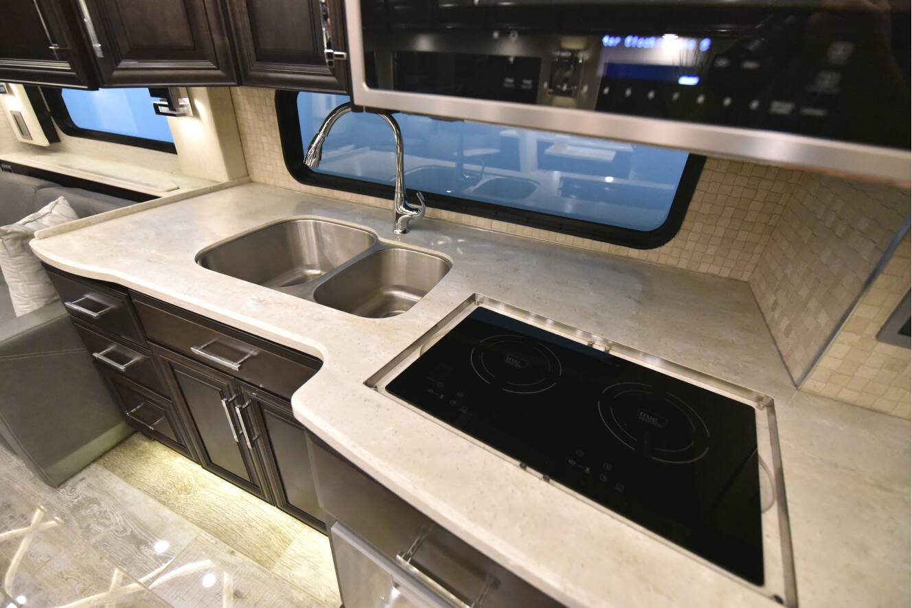 A photo of this 2020 Newmar MOUNTAIN AIRE 4543