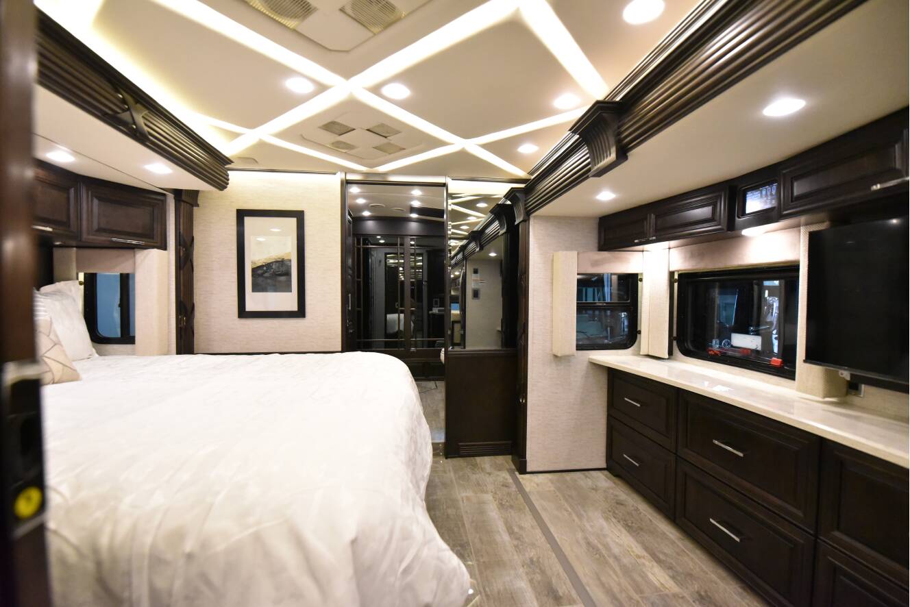 A photo of this 2020 Newmar MOUNTAIN AIRE 4543