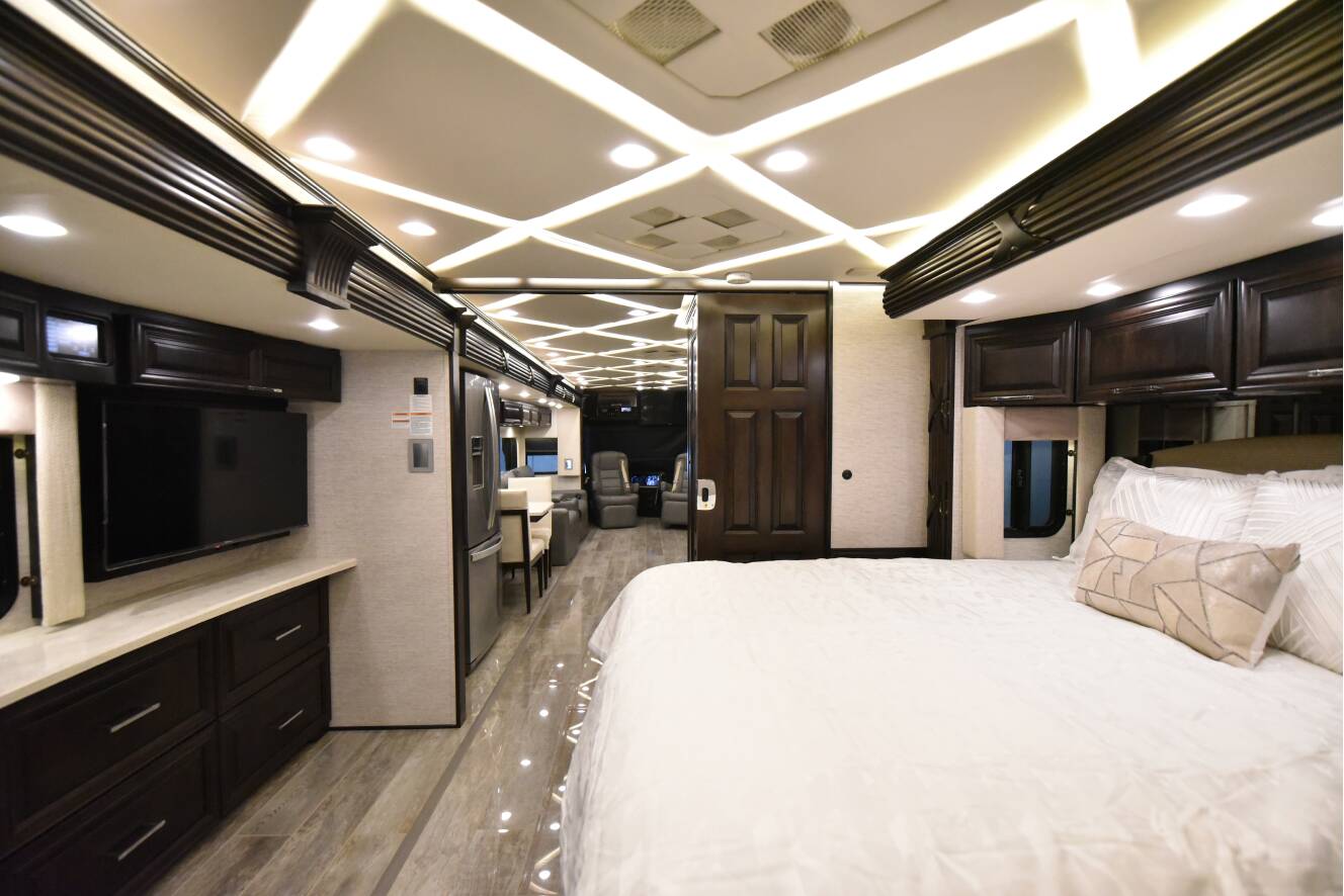 A photo of this 2020 Newmar MOUNTAIN AIRE 4543