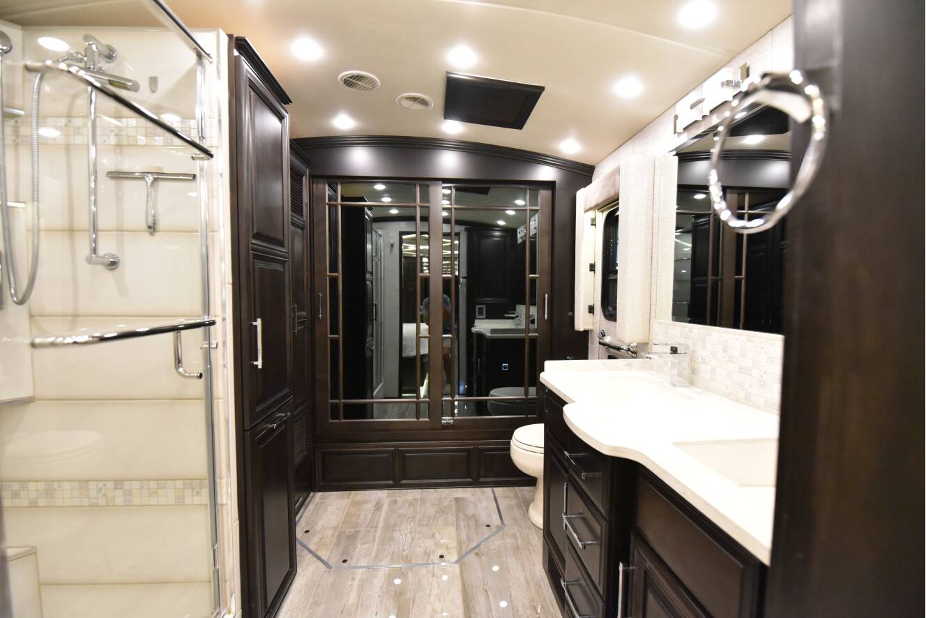 A photo of this 2020 Newmar MOUNTAIN AIRE 4543