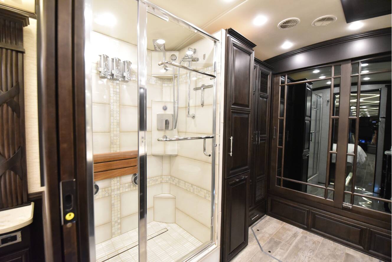 A photo of this 2020 Newmar MOUNTAIN AIRE 4543