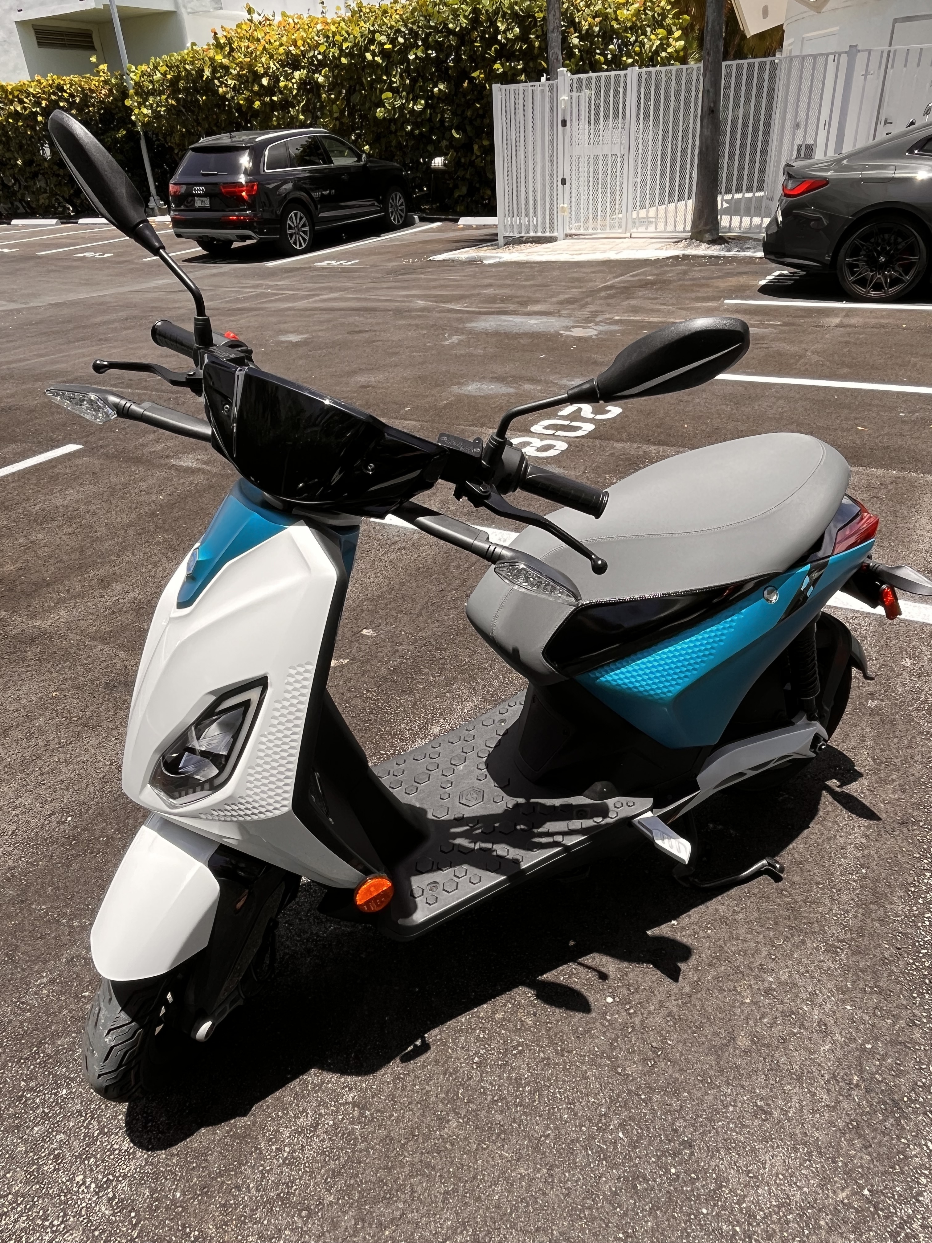 2023 Piaggio Piaggio 1 Active in Miami Beach, FL