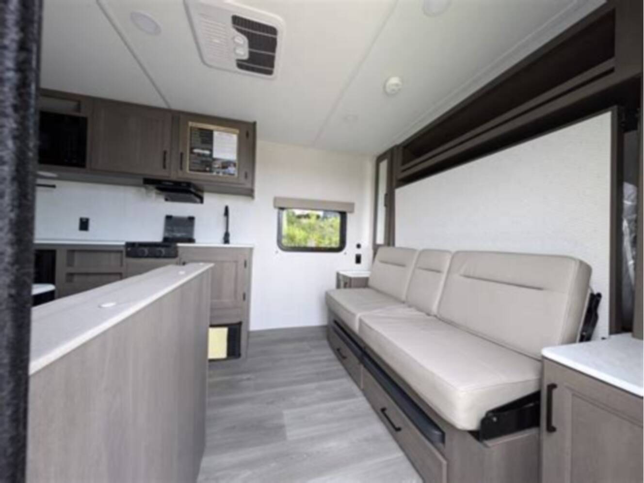 A photo of this 2025 Grand Design TRANSCEND ONE 151RB