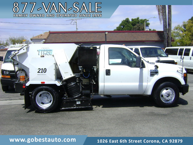 2008 FORD F350 in Corona, CA