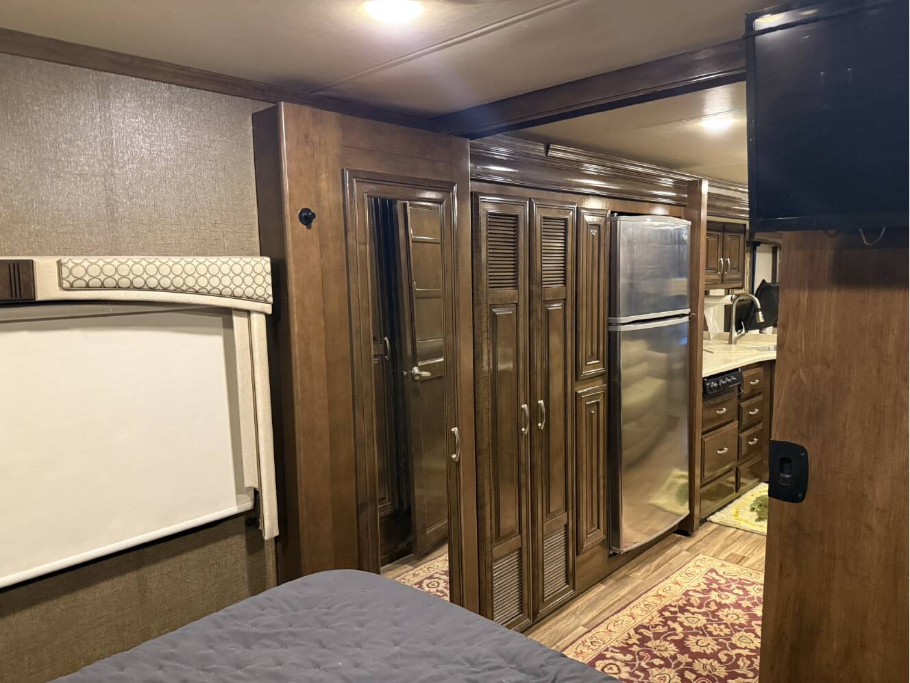 A photo of this 2018 Thor Motor Coach PALAZZO 33 2