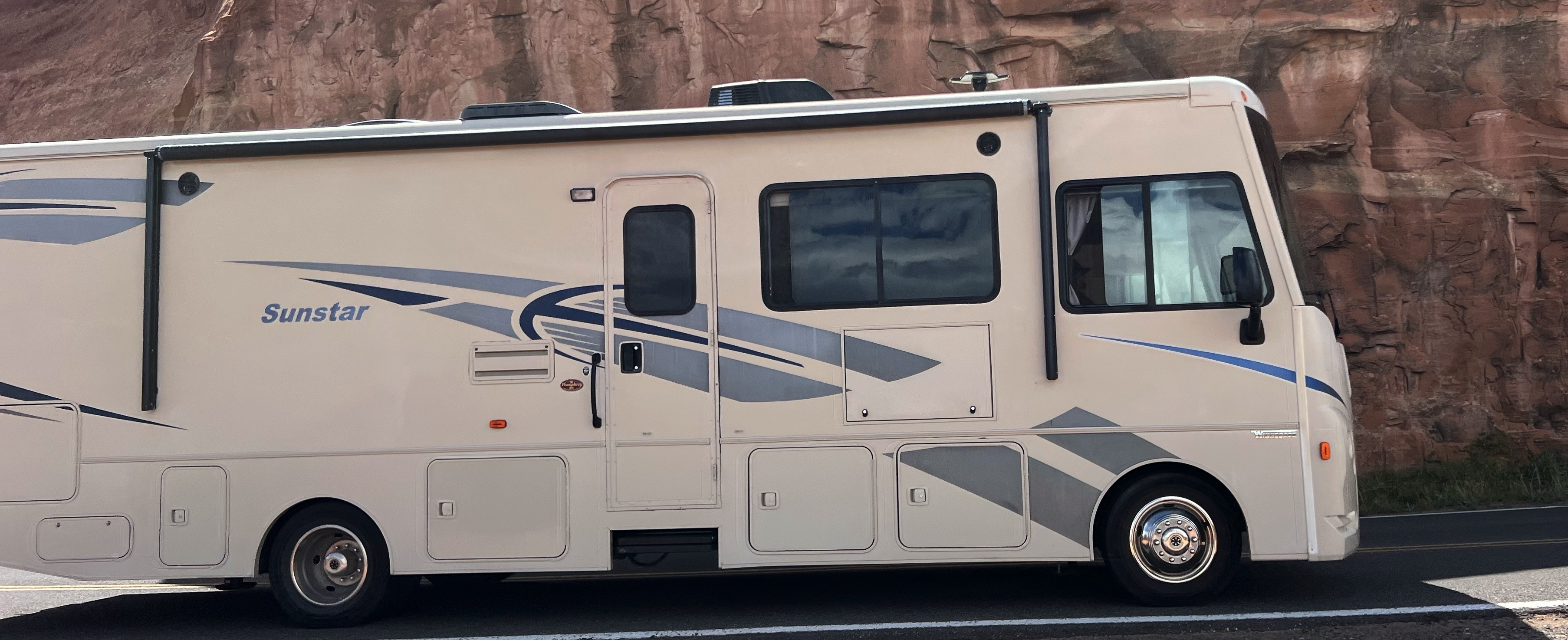 2017 Winnebago SUNSTAR 37G in grand junction CO