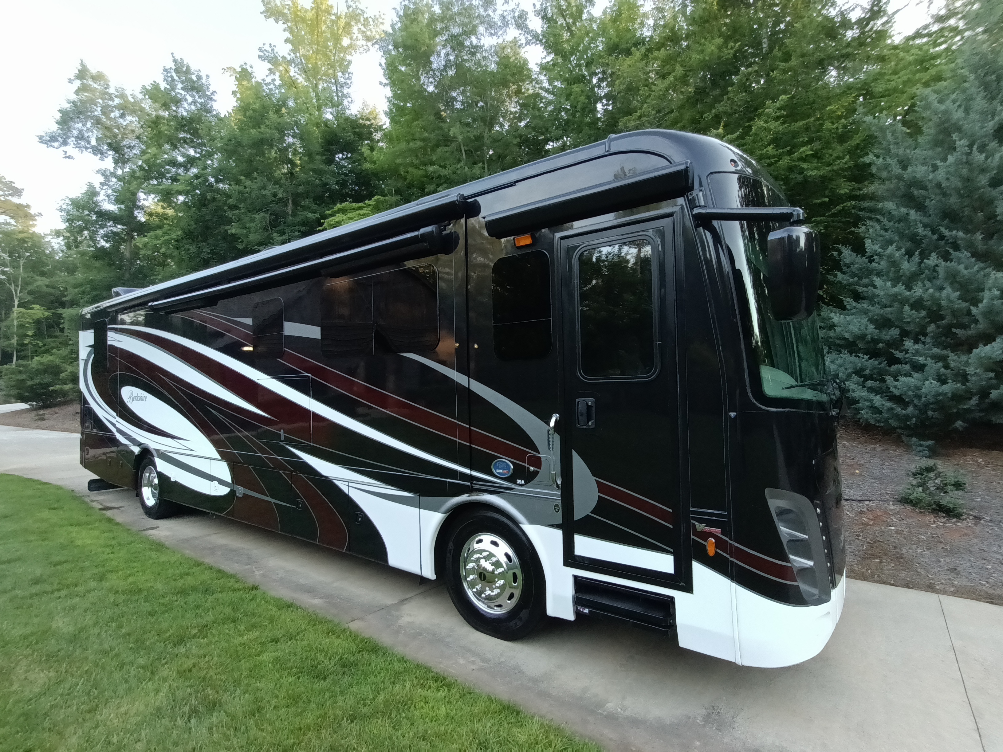 2021 Forest River BERKSHIRE 39A Class A Diesel Motorhome - Diesel Pusher RV