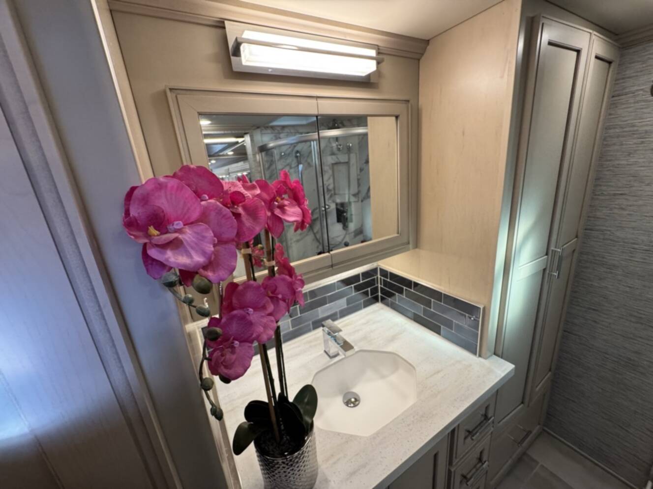 A photo of this 2022 Newmar VENTANA 4037