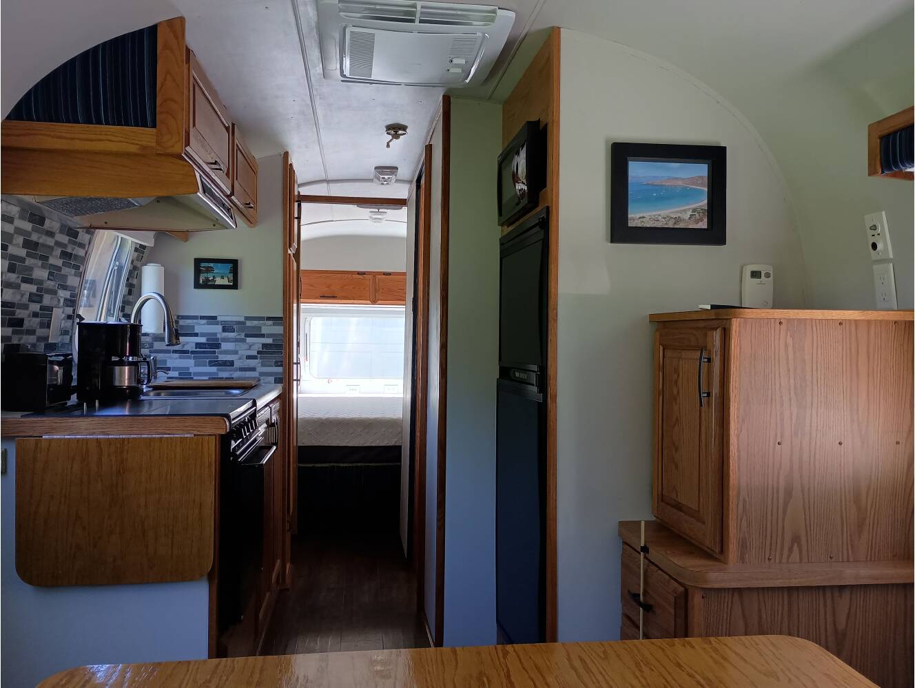A photo of this 1992 Airstream EXCELLA 25