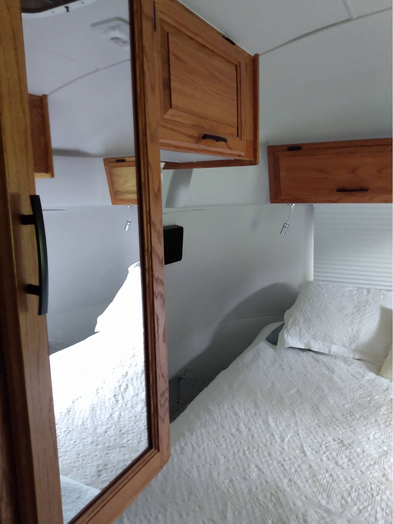A photo of this 1992 Airstream EXCELLA 25