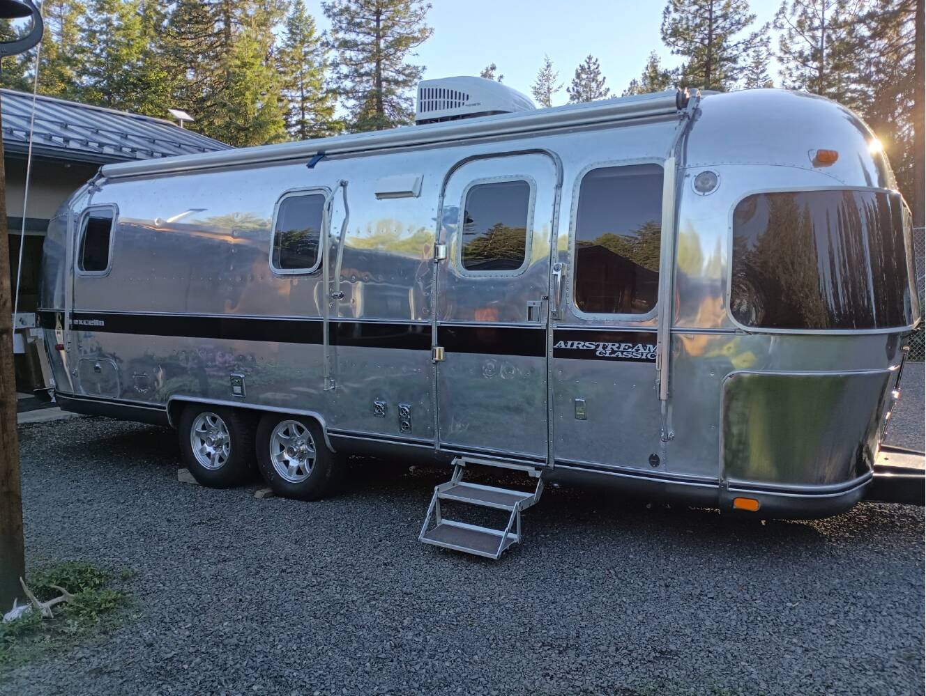 A photo of this 1992 Airstream EXCELLA 25