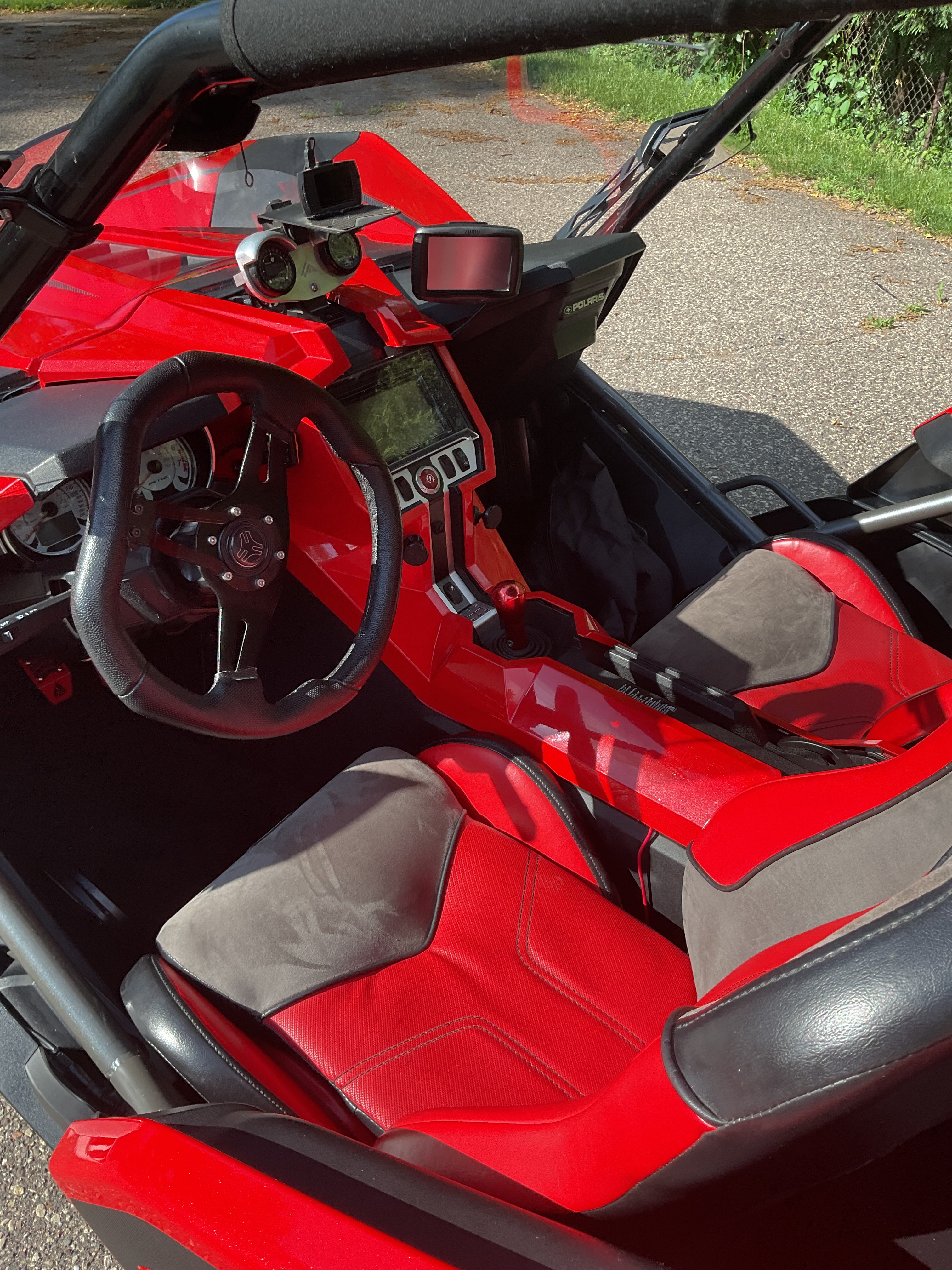 2015 Polaris SLINGSHOT SL SL in Saint Paul, MN