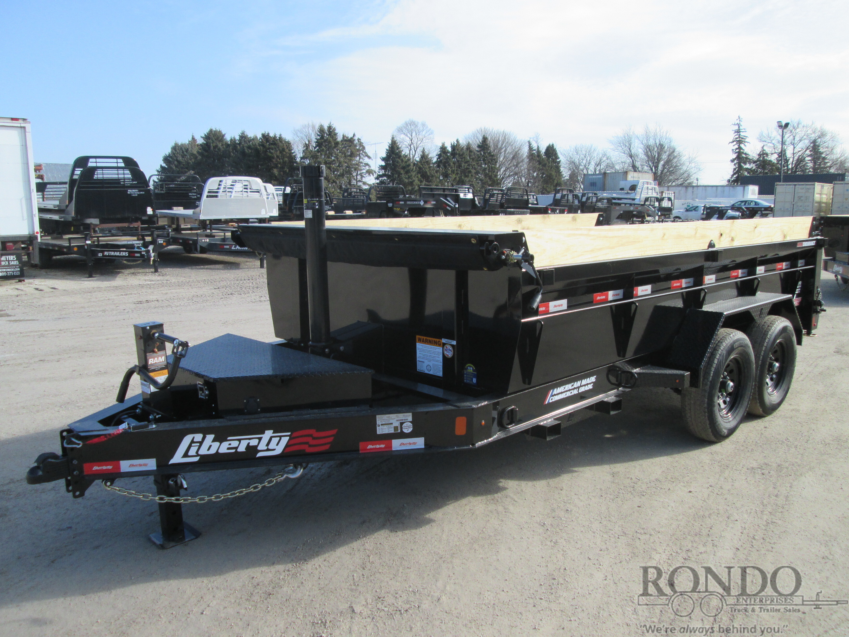 2026 Liberty Dump LD14K83X14B8TSFT in Sycamore, IL