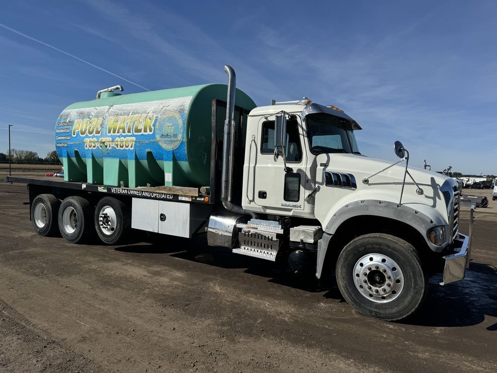 2016 MACK GRANITE in Rice, MN