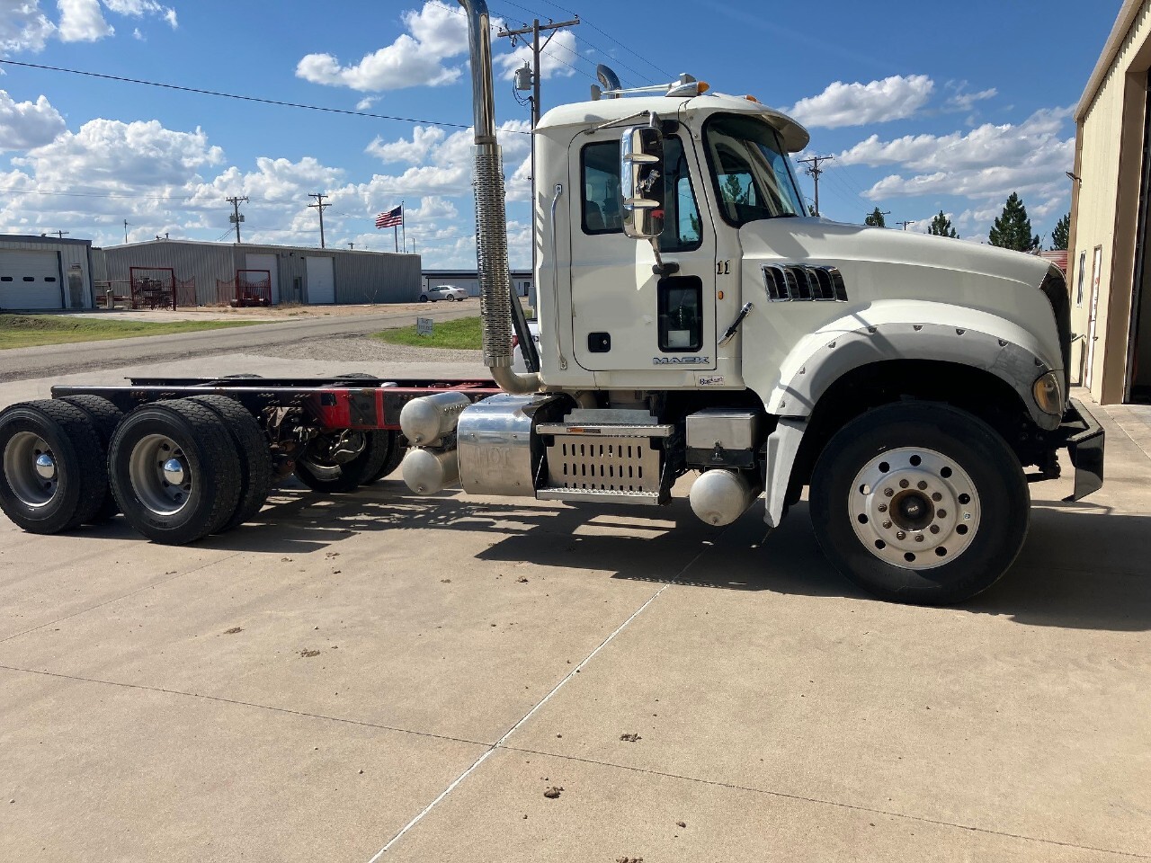 2012 MACK Granite GU713 in Garden City, KS