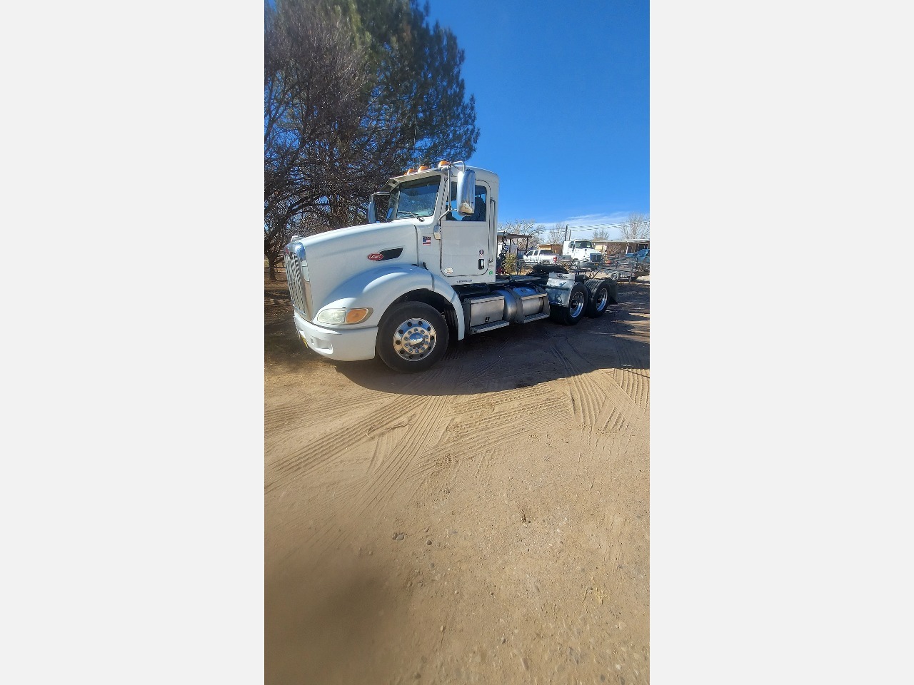 2011 PETERBILT 384 With PTO in Albuquerque, NM