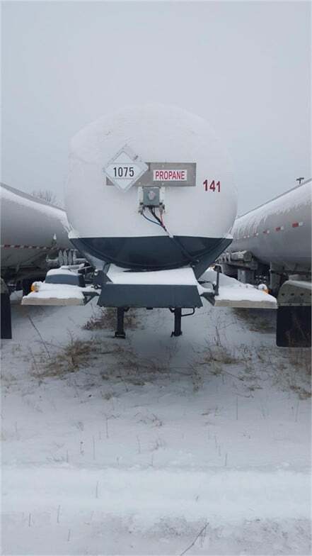 1972 FRUEHAUF 10,400 Gallon in Ames, IA