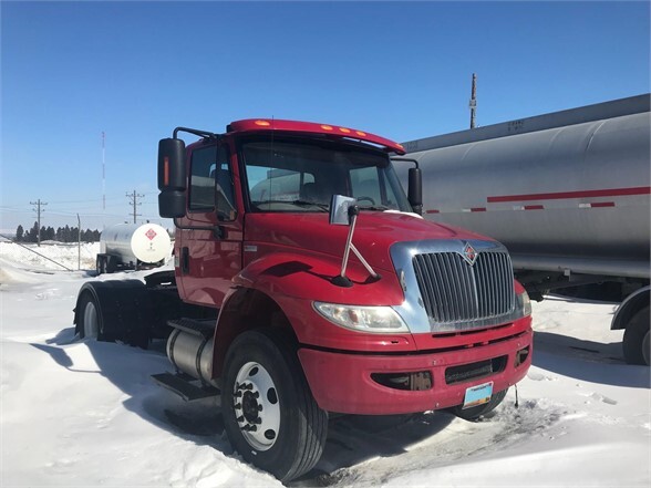 2012 INTERNATIONAL DURASTAR 4400 in Lund's Landing, ND
