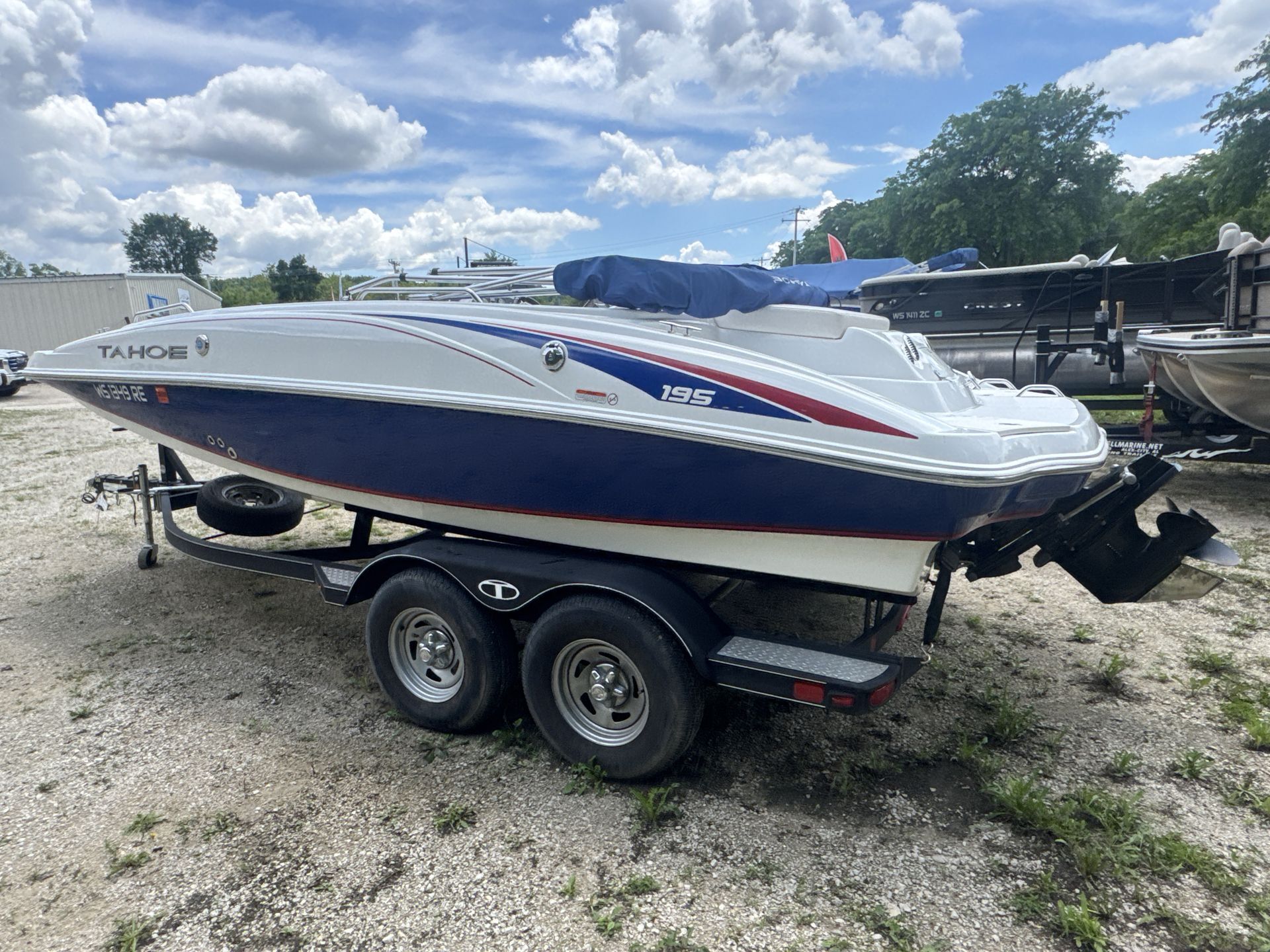 2017 Tahoe 195 in whitewater WI