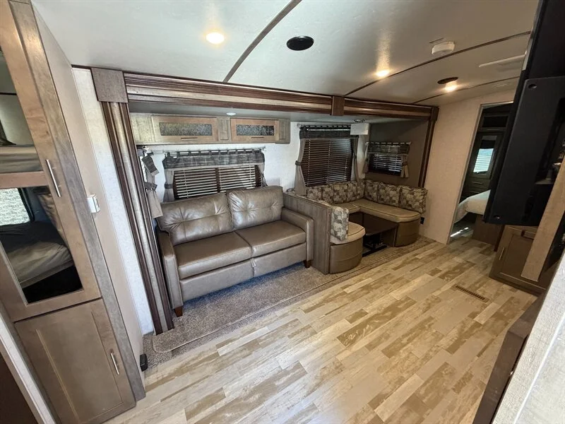 2018 Forest River 287BHSS Surveyor