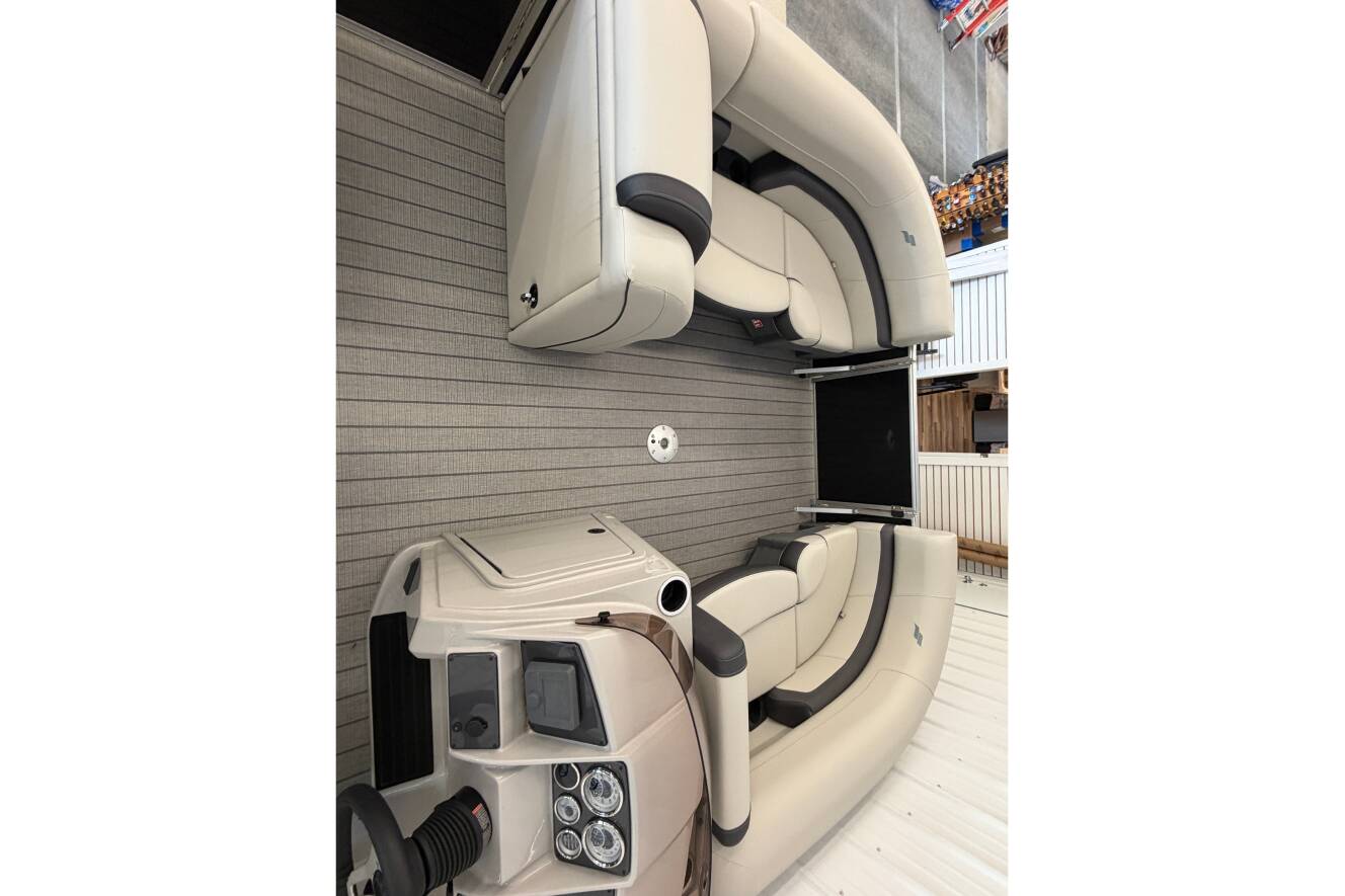 A photo of this 2026 Starcraft EX 20 Q DH