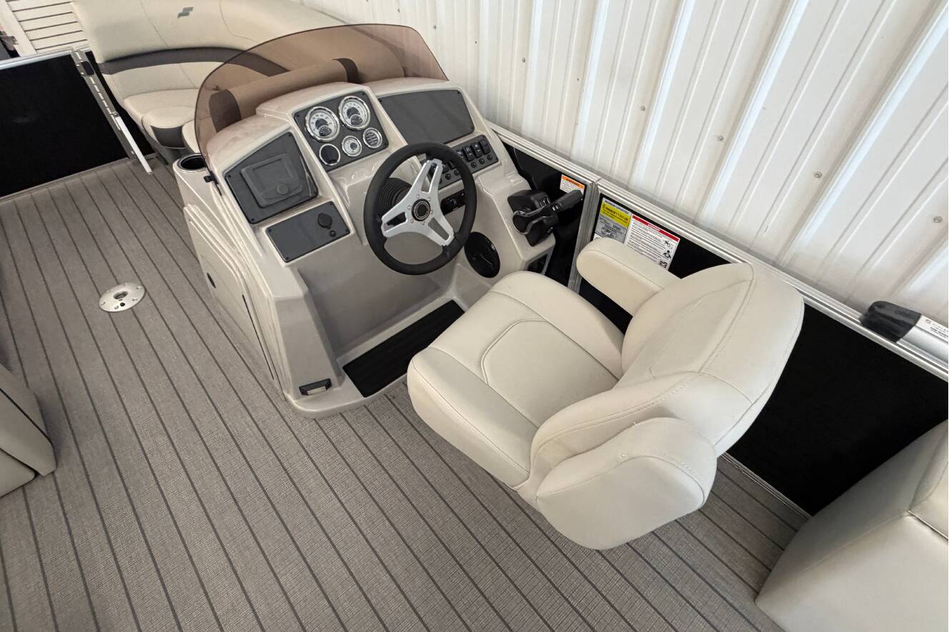 A photo of this 2026 Starcraft EX 20 Q DH