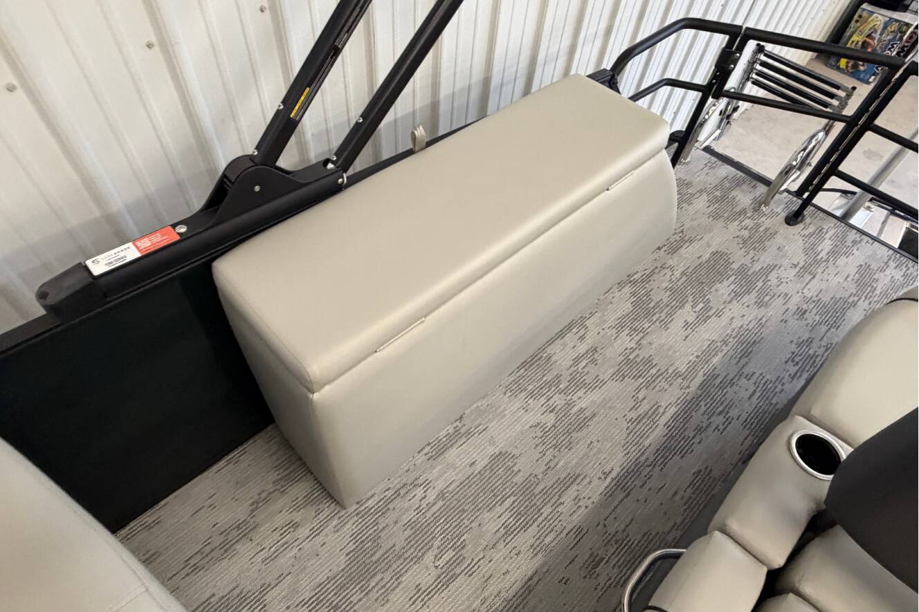 A photo of this 2026 Starcraft EX 20 Q DH