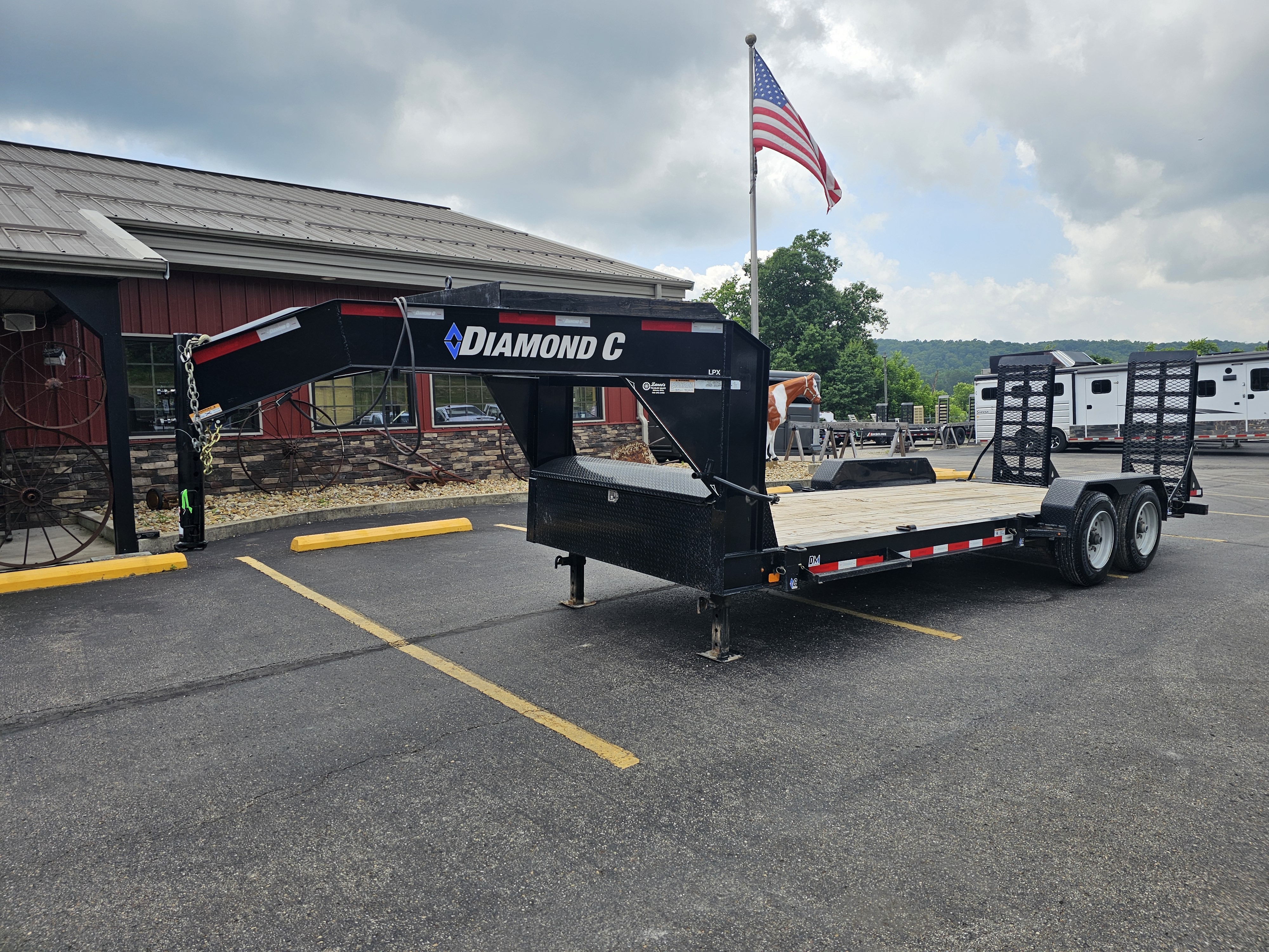 2019 Diamond C 20' (18+2) Low Pro Equipment Trailer in Athens, OH