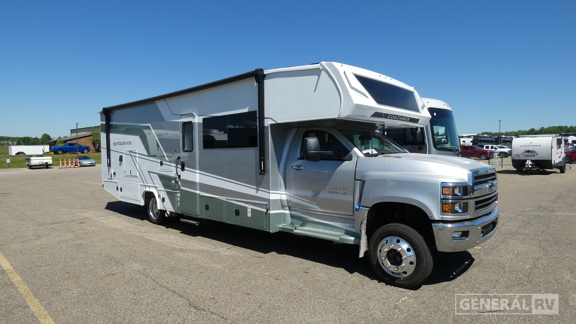2026 Coachmen ENTOURAGE 330DS Super C RV
