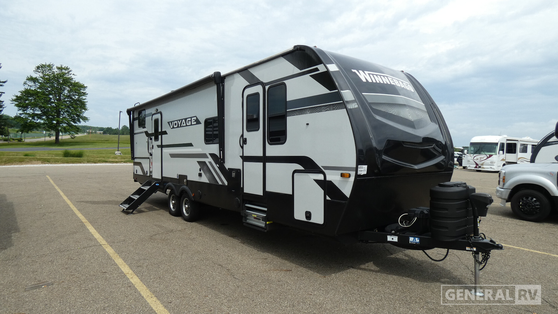 2024 Winnebago VOYAGE 3033BH in north canton OH