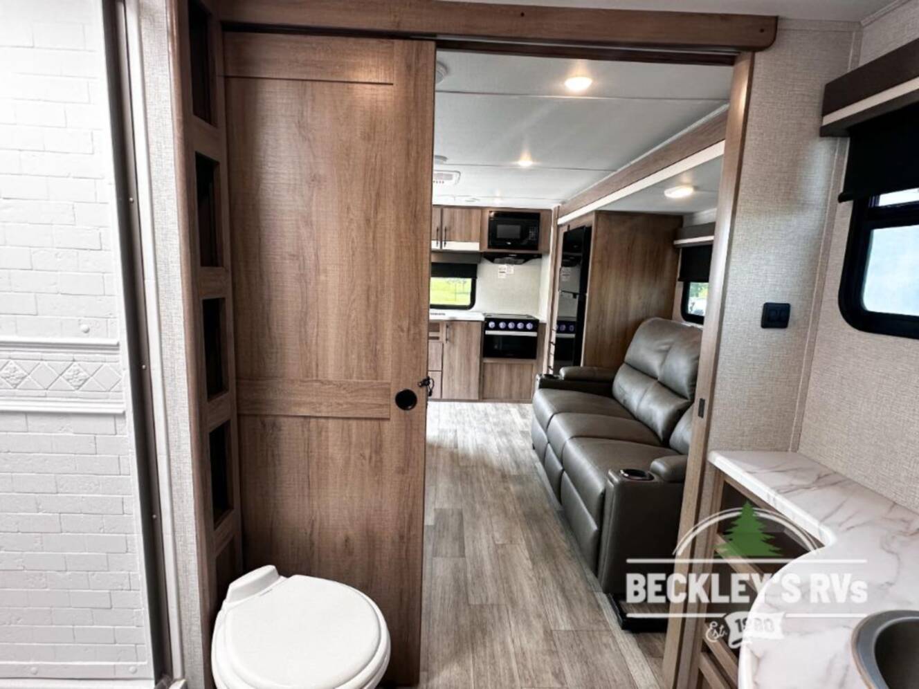 A photo of this 2024 Grand Design Imagine 23LDE