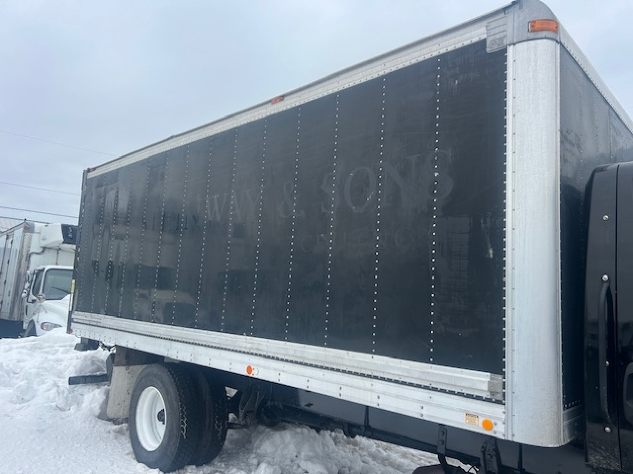 2002 MICKEY TRUCK BODIES 20 FT in Neptune, NJ