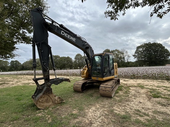 2018 John Deere 135G in Somerville, TN