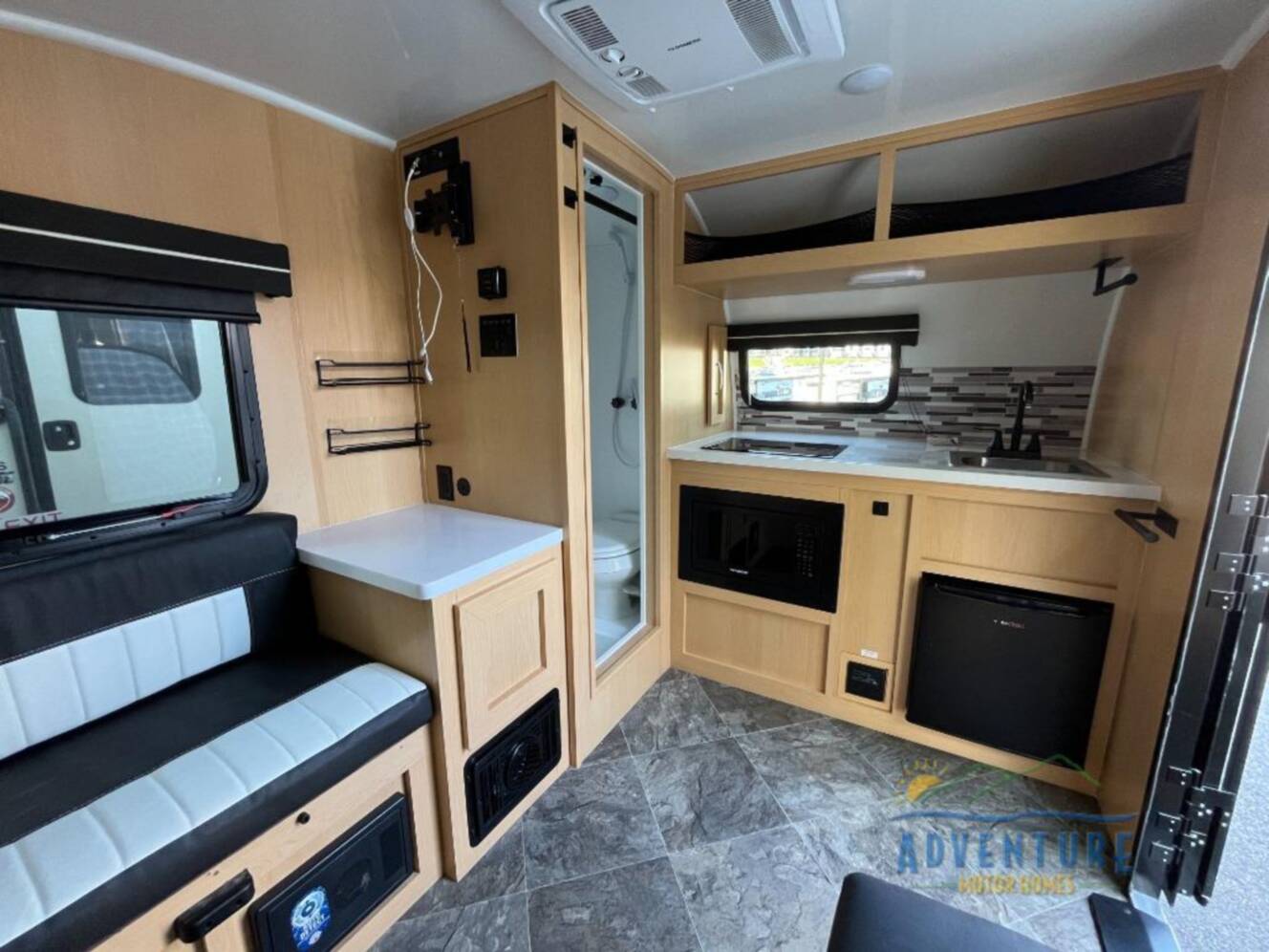 A photo of this 2024 Modern Buggy Rv Big Buggy BB12