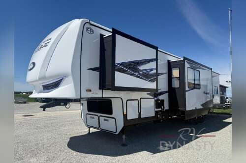 2027 Forest River Rv Vengeance Rogue Armored 4015 in bunker hill IN